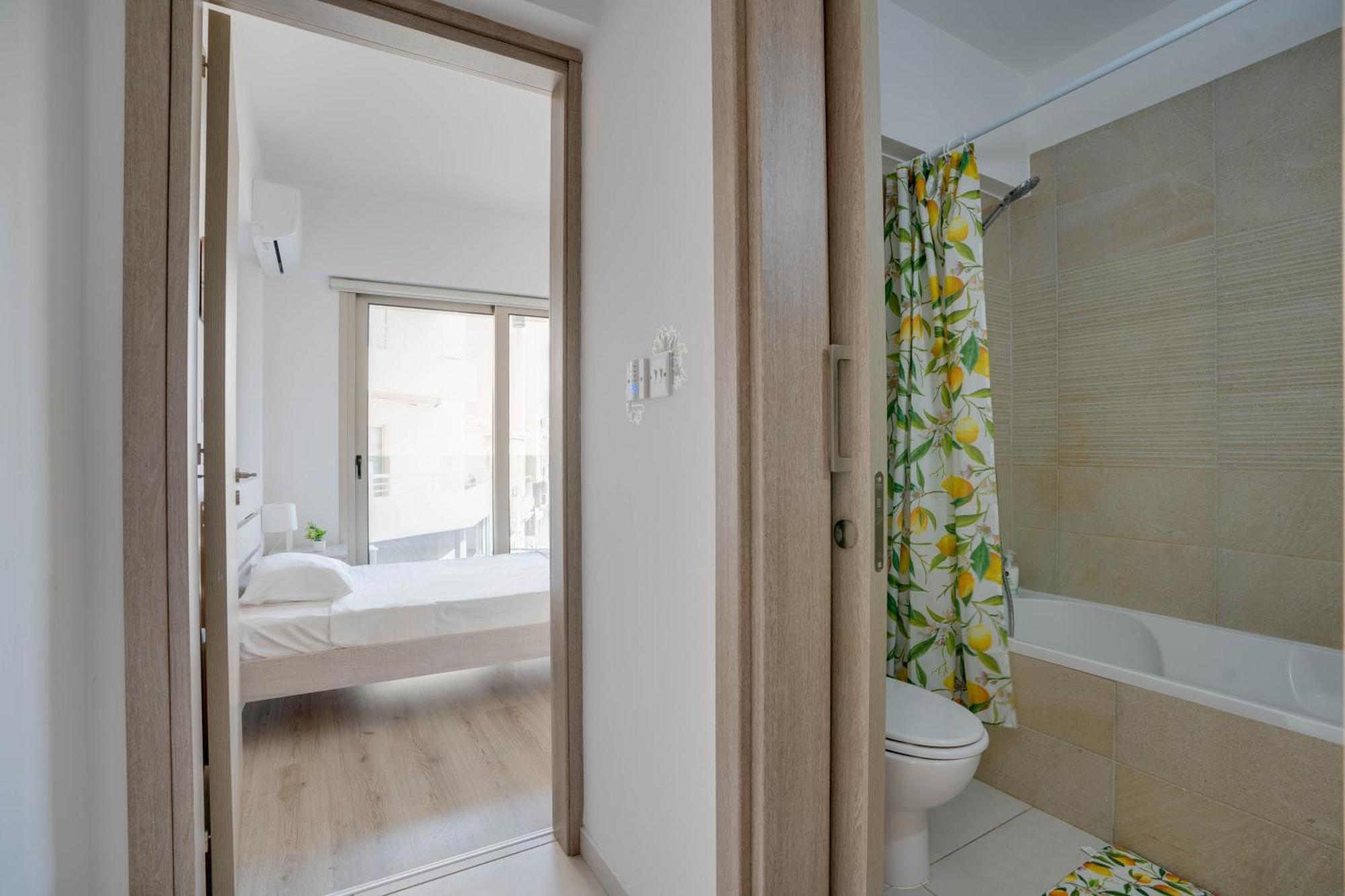 Lemon Paradise City Centre 200M From Beach Larnaca Zewnętrze zdjęcie